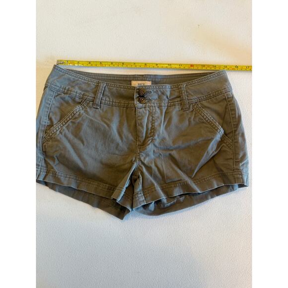 BKE Women's Olive Green Casual Shorts Sz 28 Double Button Cotton Spandex - Picture 5 of 5